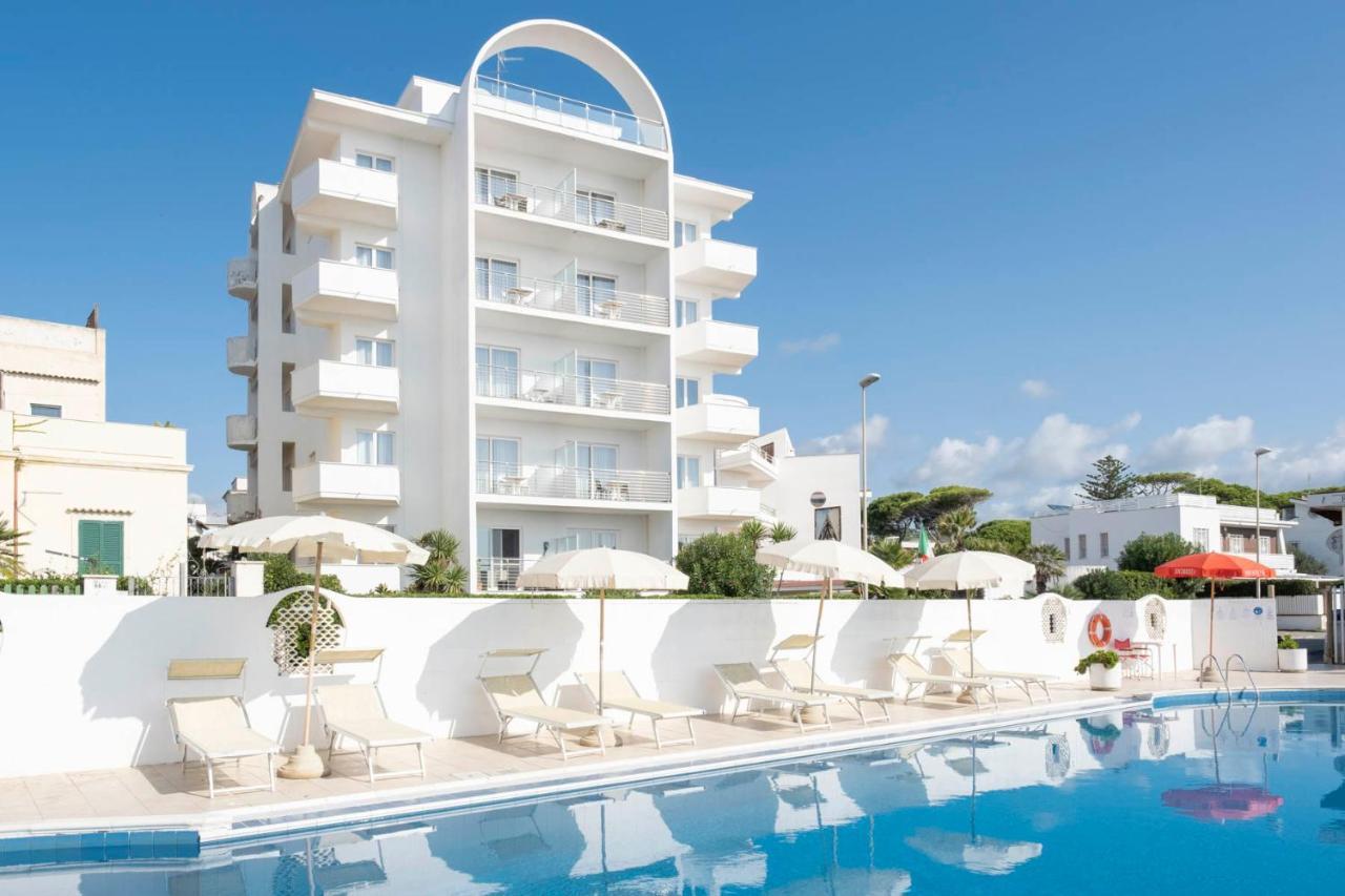 Hotel Cavalluccio Marino Santa Marinella Bagian luar foto