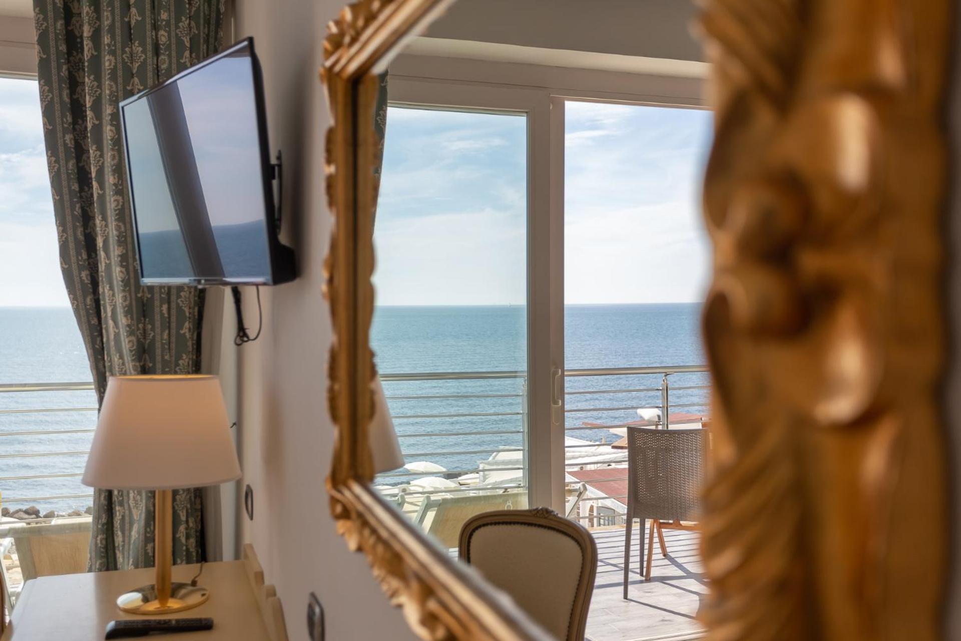 Hotel Cavalluccio Marino Santa Marinella Ruang foto